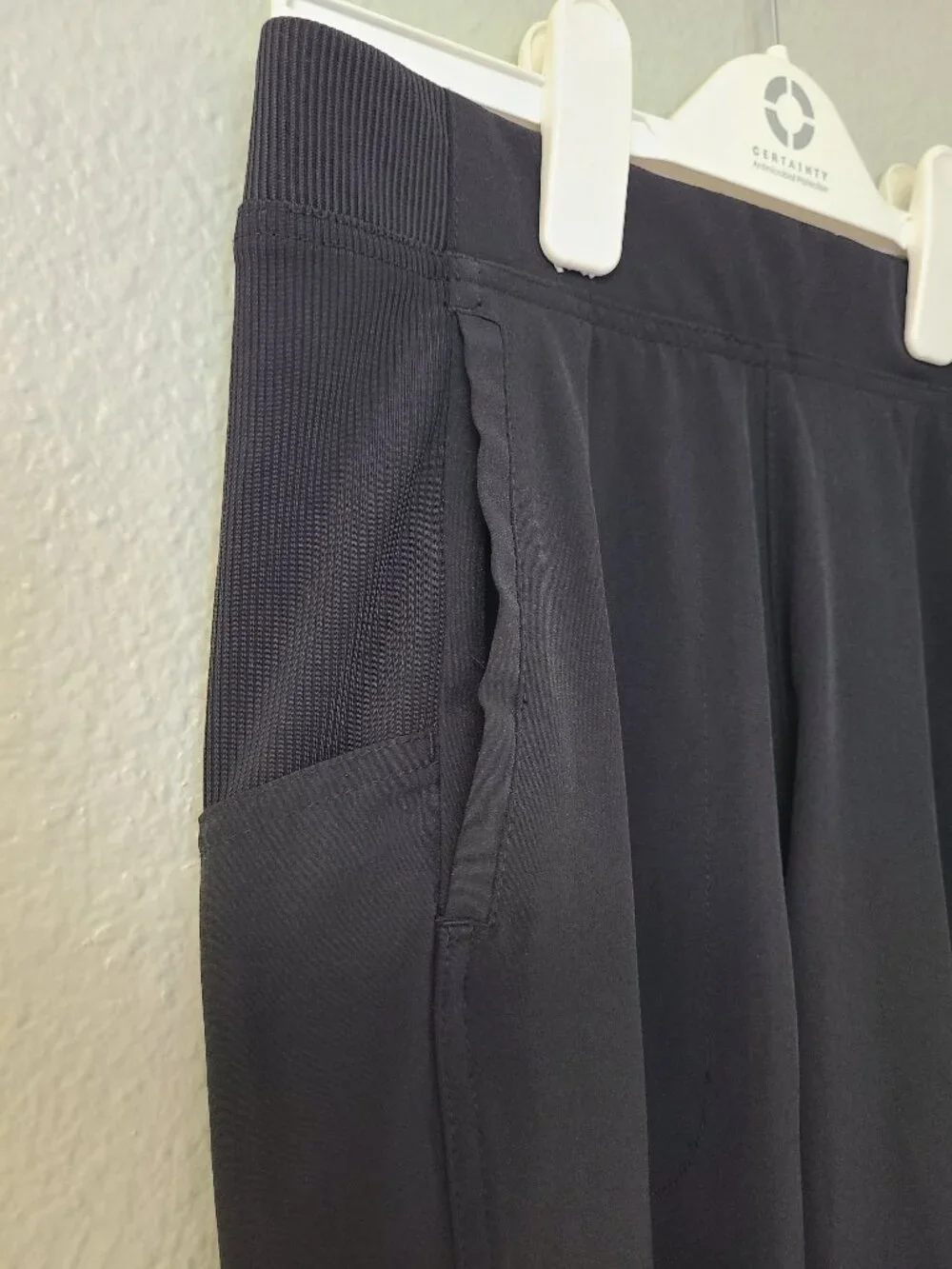 Koi Cherish jogger - Picture 3 of 6